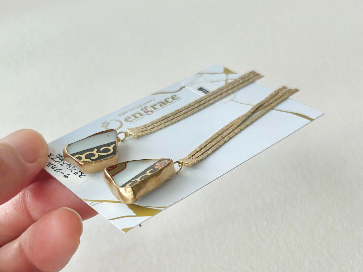 有田焼 　金継ぎ　サージカルステンレスピアス　花柄　和柄　ゴールドスウィングパーツ　揺れる　伝統工芸　＃301