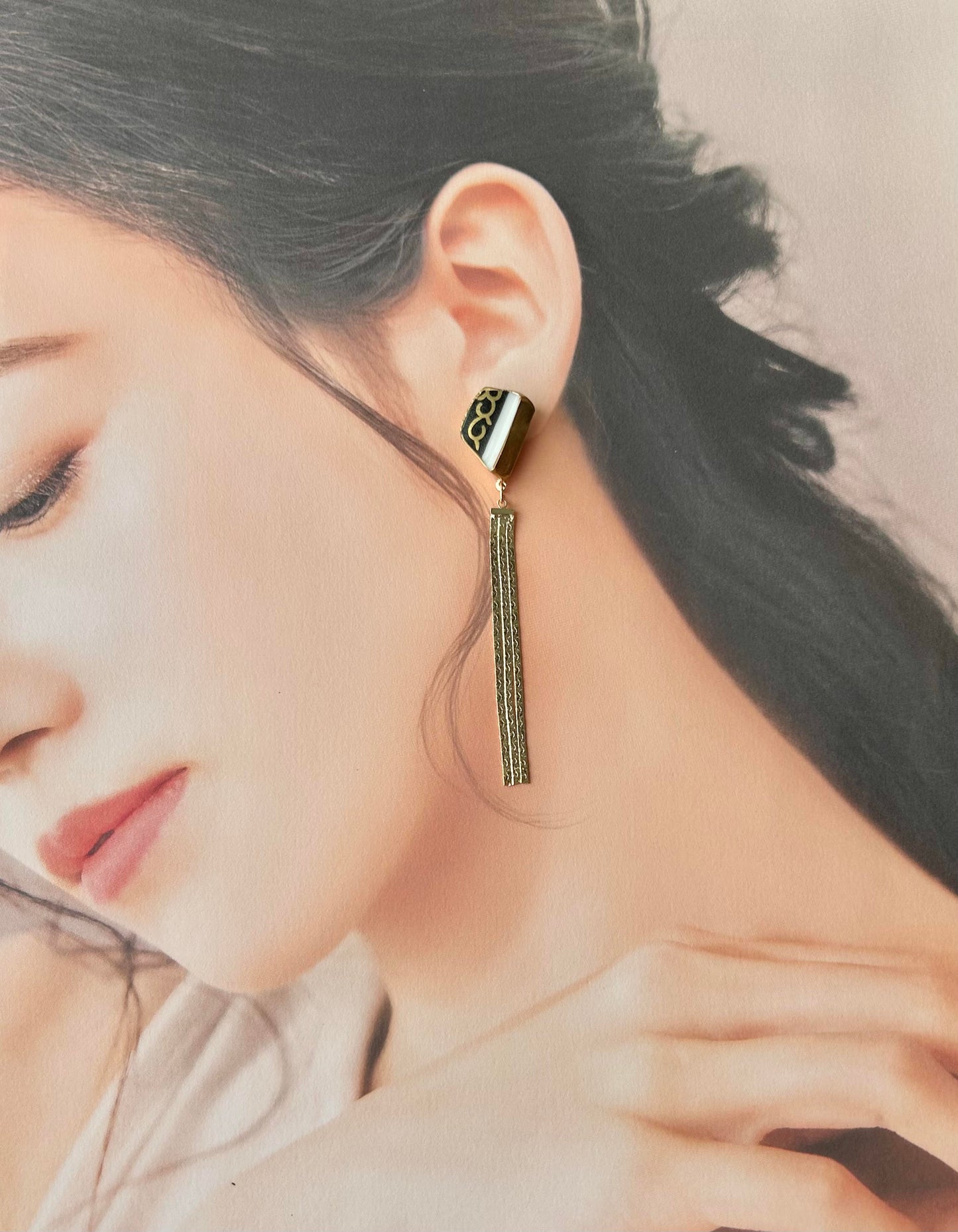 有田焼 　金継ぎ　サージカルステンレスピアス　花柄　和柄　ゴールドスウィングパーツ　揺れる　伝統工芸　＃301