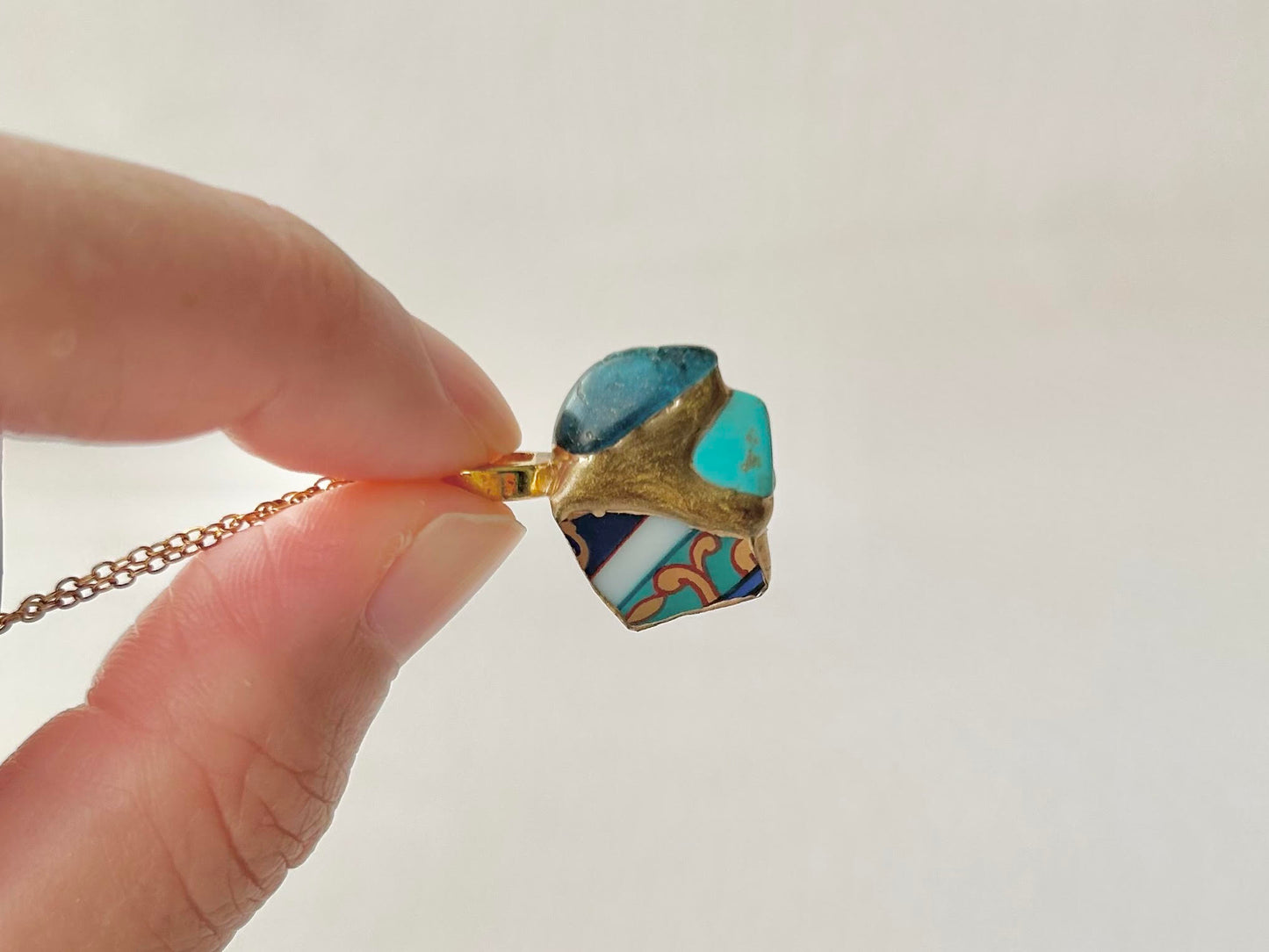 有田焼　金継ぎ　ネックレス　サージカルステンレスチェーン　アレルギー対応　18K　和柄　ターコイズ　アパタイト　天然石　伝統工芸　＃307