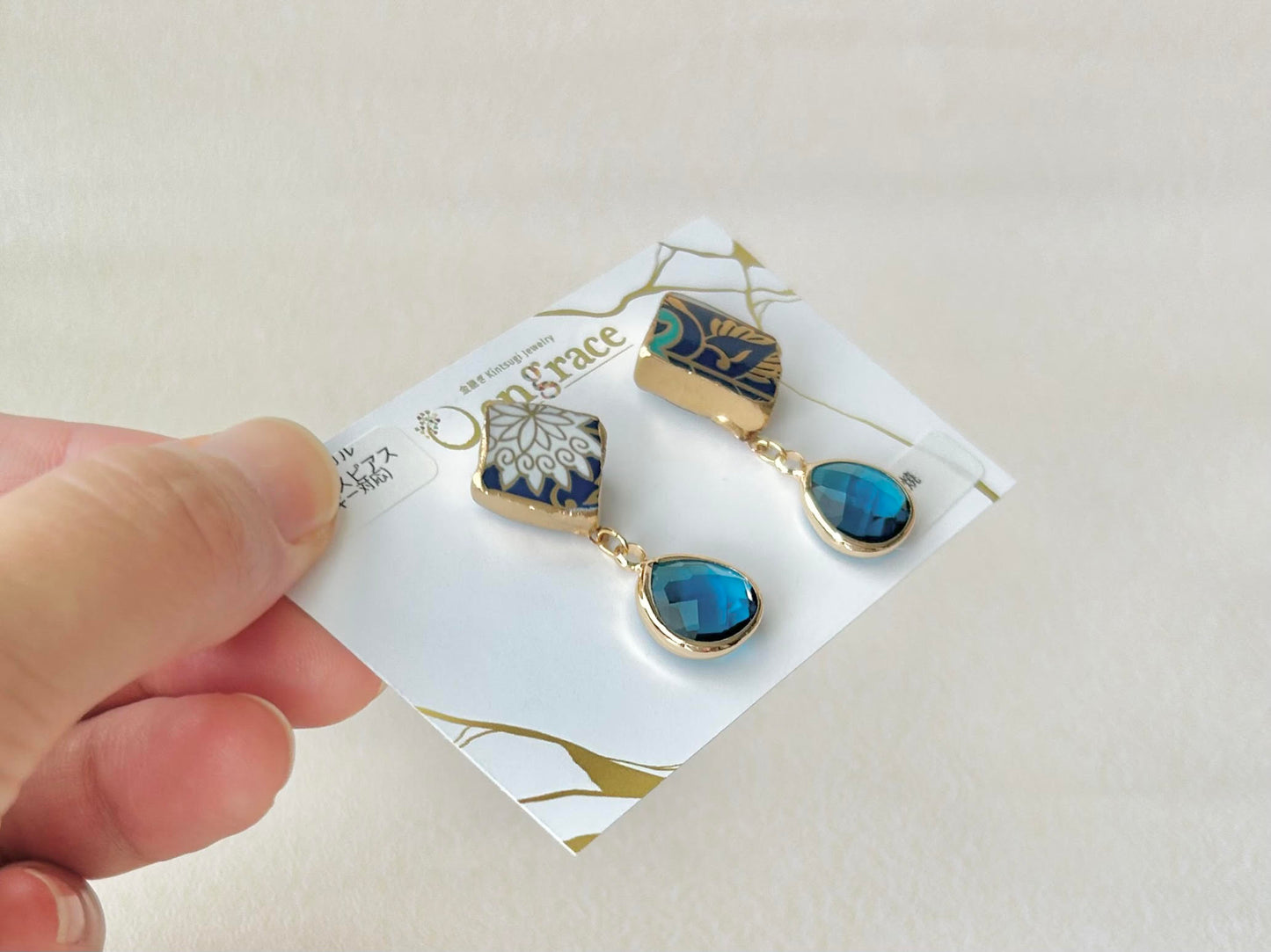 有田焼 　金継ぎ　サージカルステンレスピアス　リーフ柄　花柄　揺れる　伝統工芸　＃324