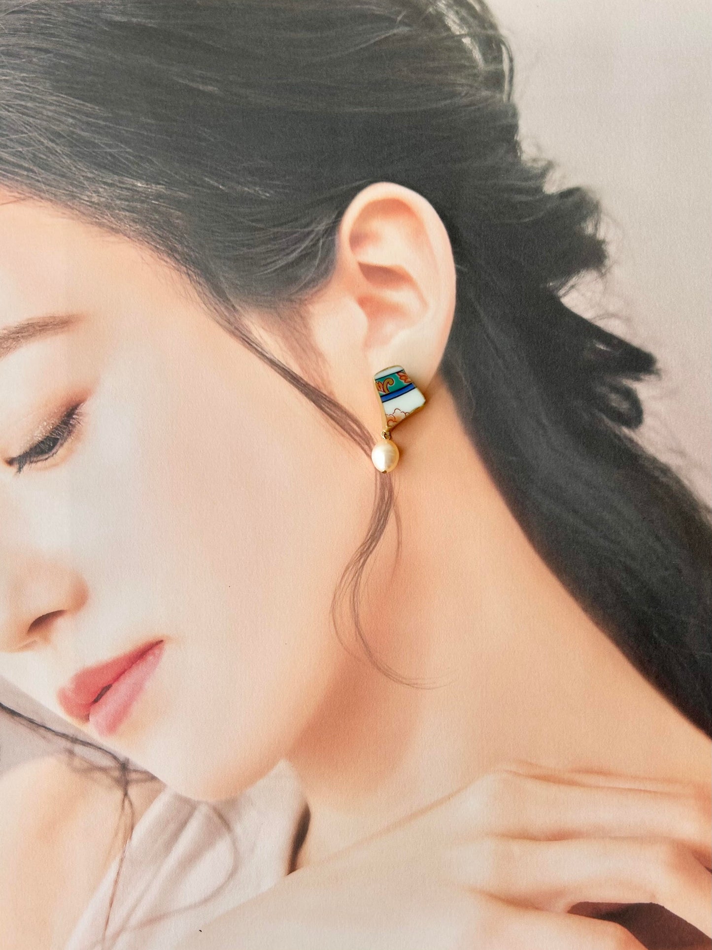 有田焼 　金継ぎ　サージカルステンレスピアス　リーフ柄　花柄　淡水パール　揺れる　伝統工芸　＃326