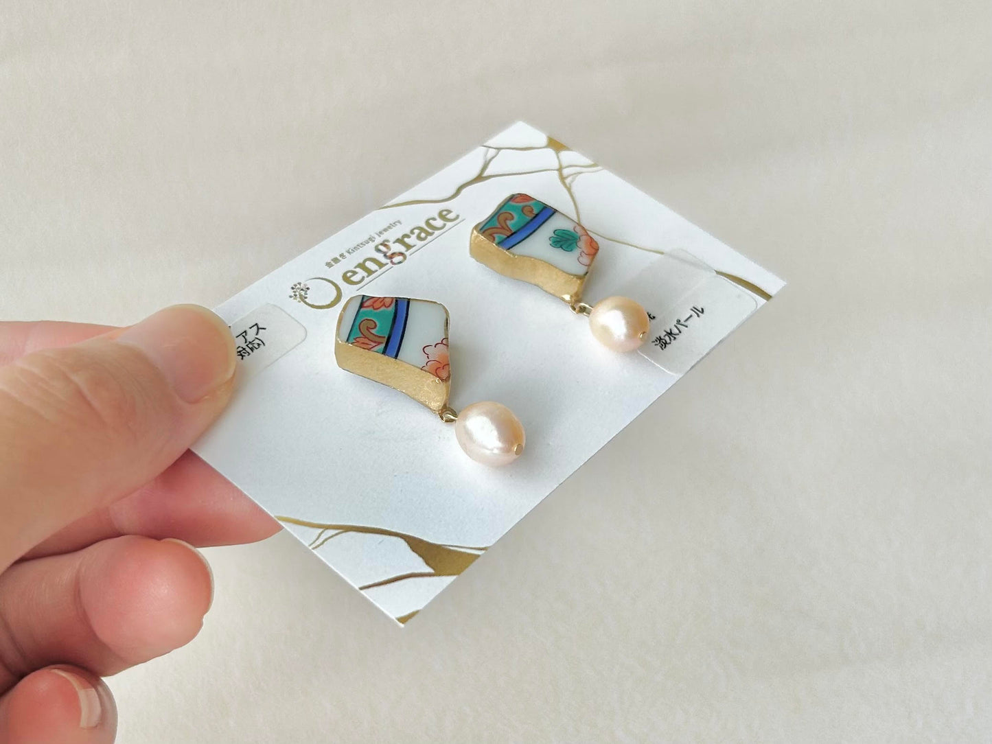 有田焼 　金継ぎ　サージカルステンレスピアス　リーフ柄　花柄　淡水パール　揺れる　伝統工芸　＃326