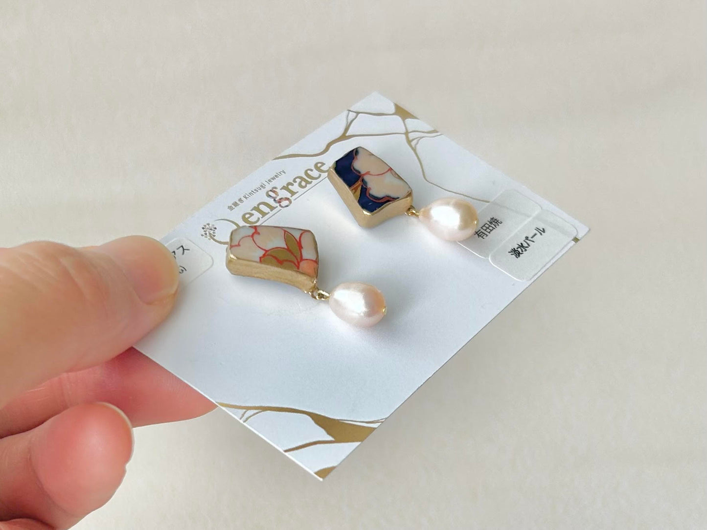 有田焼 　金継ぎ　サージカルステンレスピアス　ピンク　花柄　淡水パール　揺れる　伝統工芸　＃325