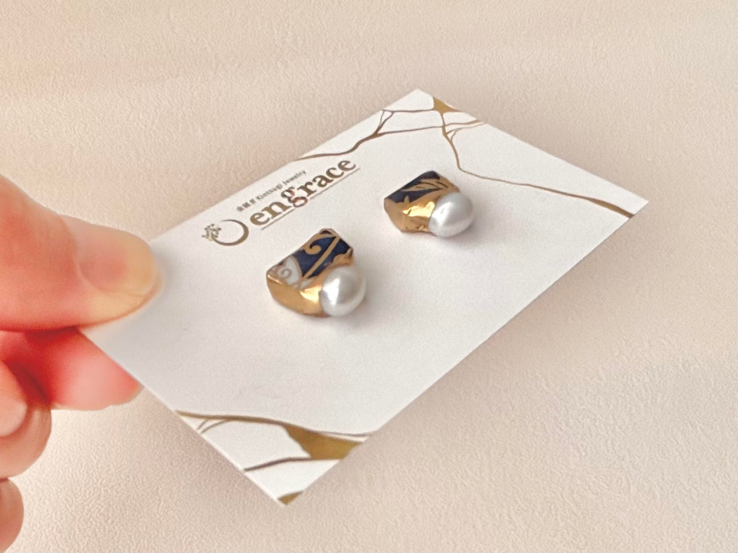 【金具が選べる】有田焼　金継ぎ　ピアス　イヤリング　金色　リーフ柄　淡水パール　天然石　伝統工芸　＃341