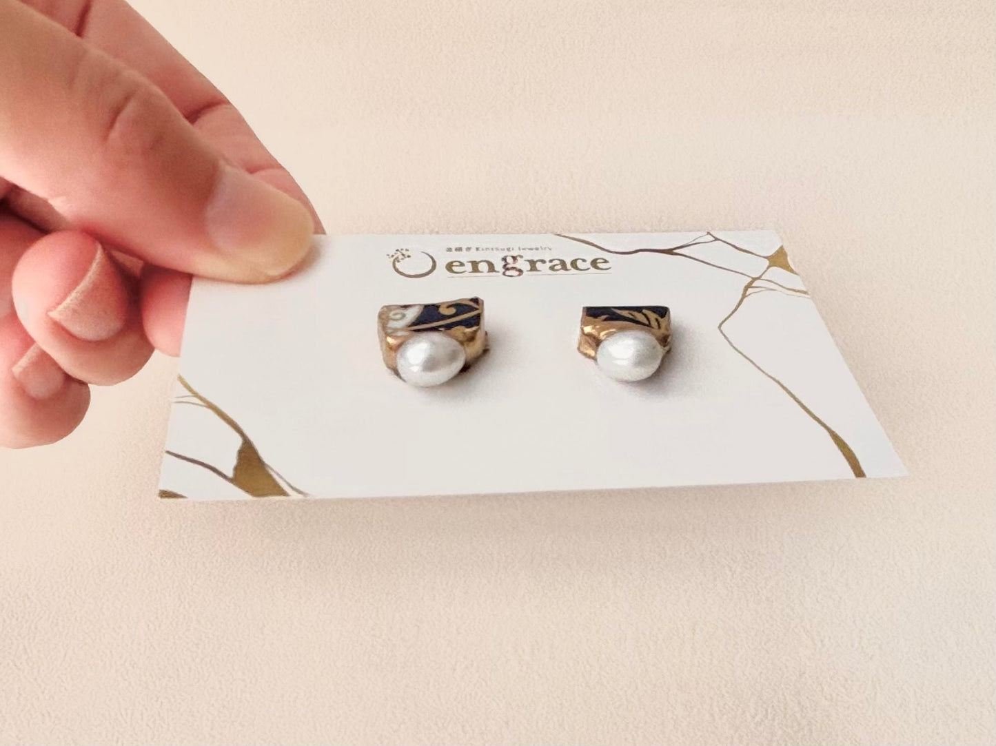 【金具が選べる】有田焼　金継ぎ　ピアス　イヤリング　金色　リーフ柄　淡水パール　天然石　伝統工芸　＃341
