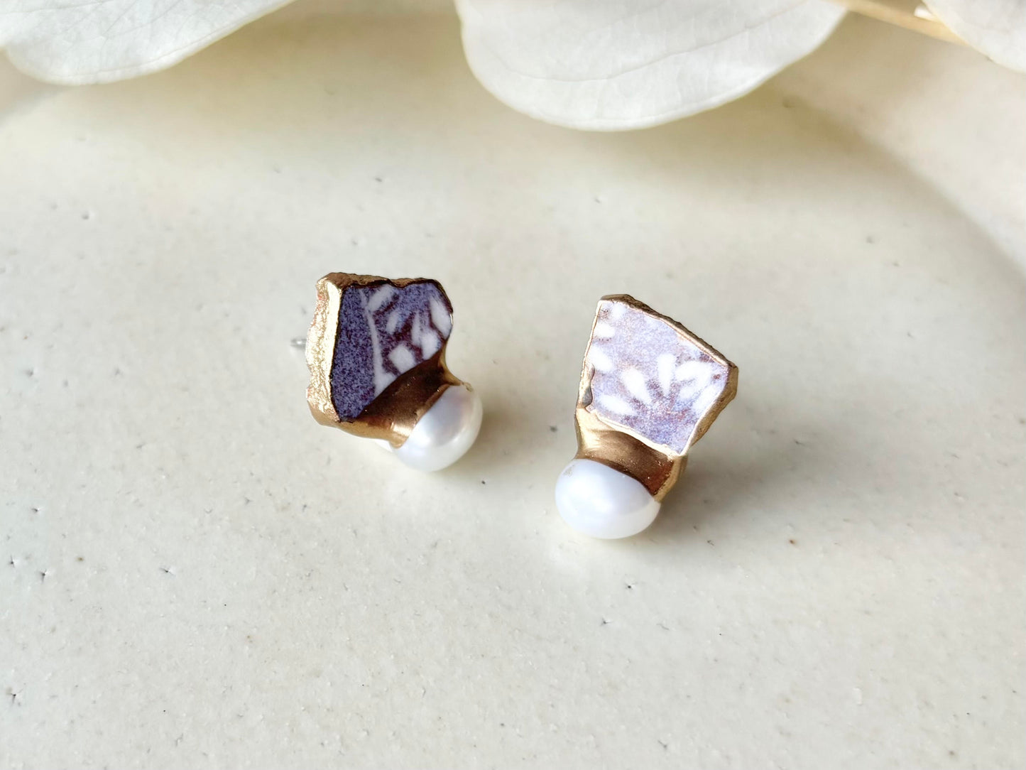 京焼　金継ぎ　サージカルステンレスピアス　紫　花柄　淡水パール　天然石　 伝統工芸　＃343