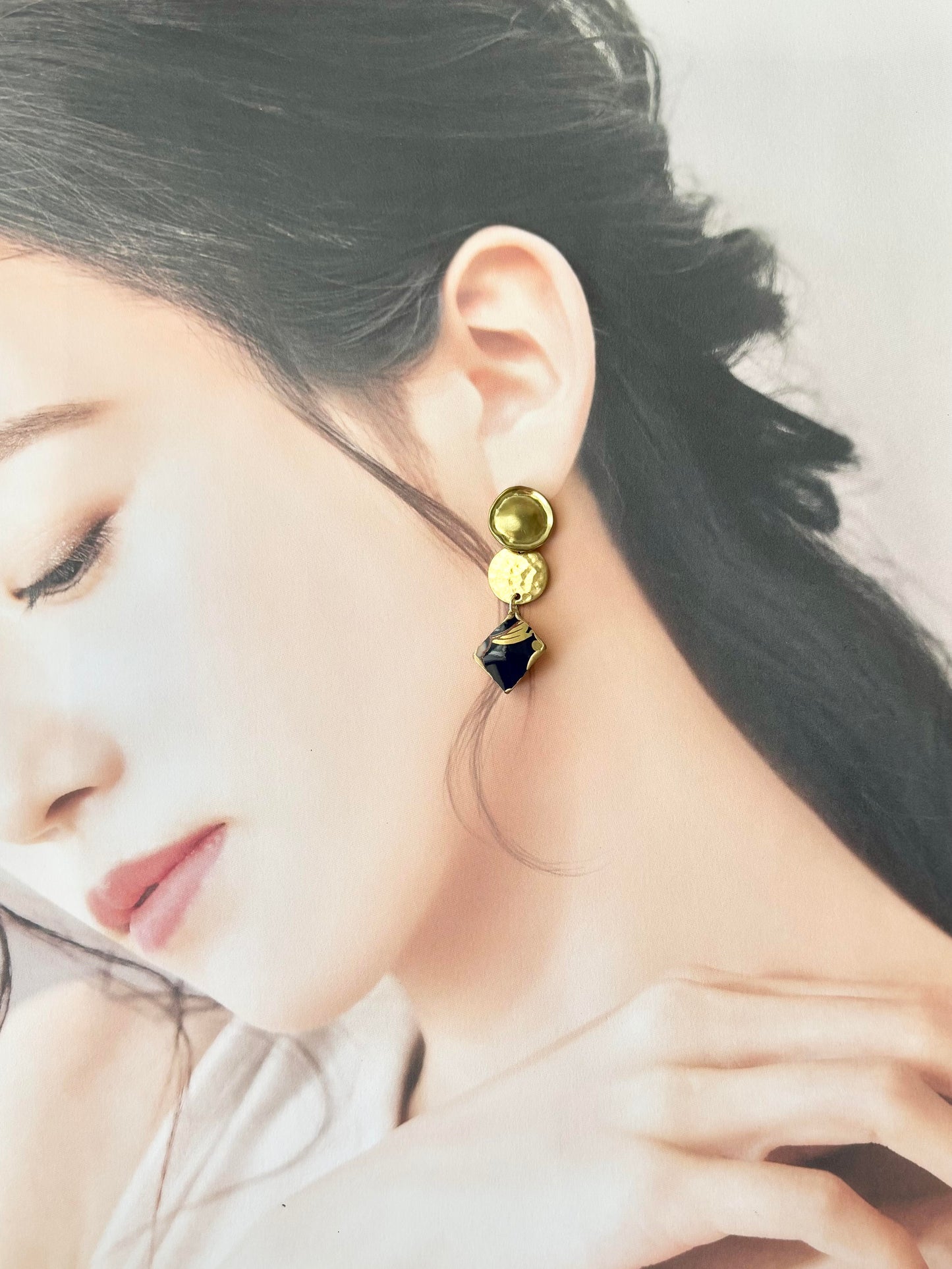 有田焼 　金継ぎ　サージカルステンレスピアス　花柄　リーフ柄　揺れる　伝統工芸　＃345