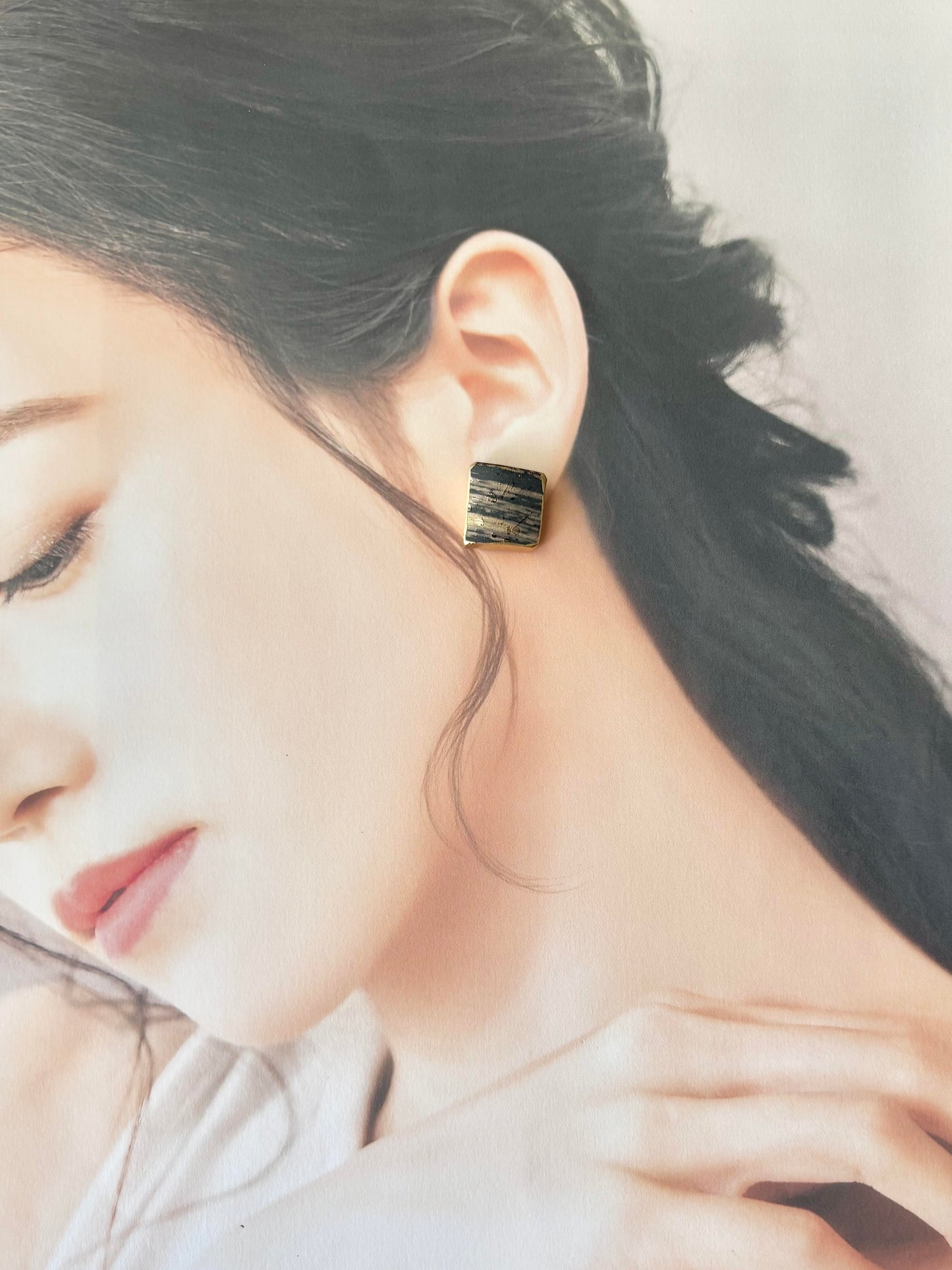 有田焼 　金継ぎ　サージカルステンレスピアス　濃い茶色　ゴールド　 伝統工芸　＃346