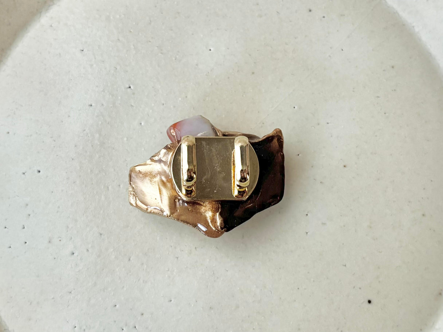 Imari Ware Kintsugi Titanium Earrings Gold Carnelian