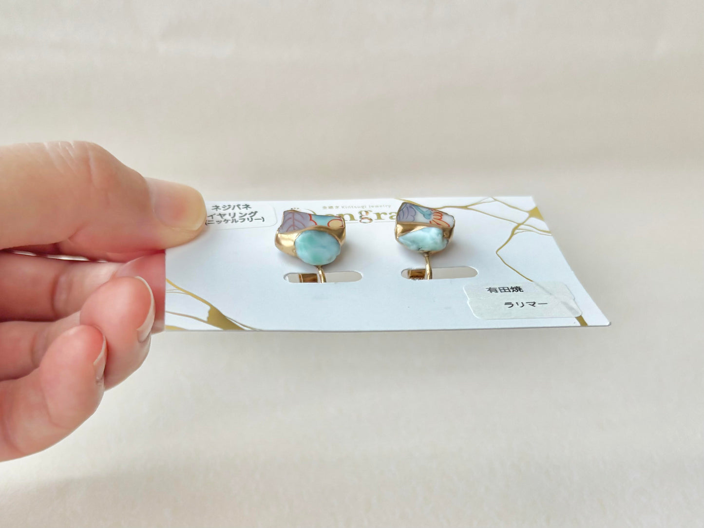 Imari Ware Kintsugi Titanium Earrings Gold Carnelian