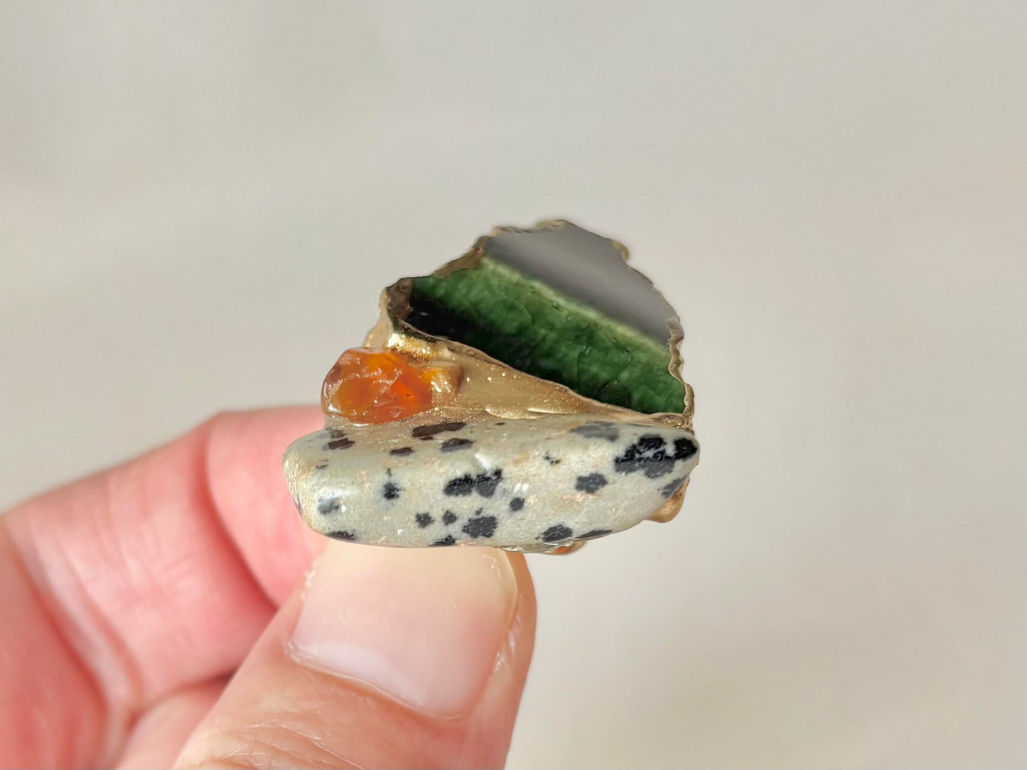 Imari Ware Kintsugi Titanium Earrings Gold Carnelian