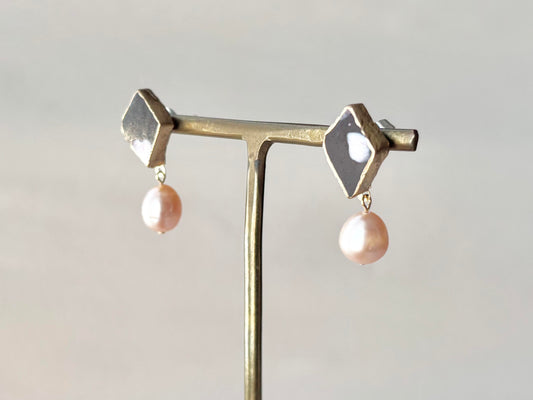 京焼 　金継ぎ　サージカルステンレスピアス　手書き　絵付け　花柄　淡水パール　揺れる　天然石　伝統工芸　＃369