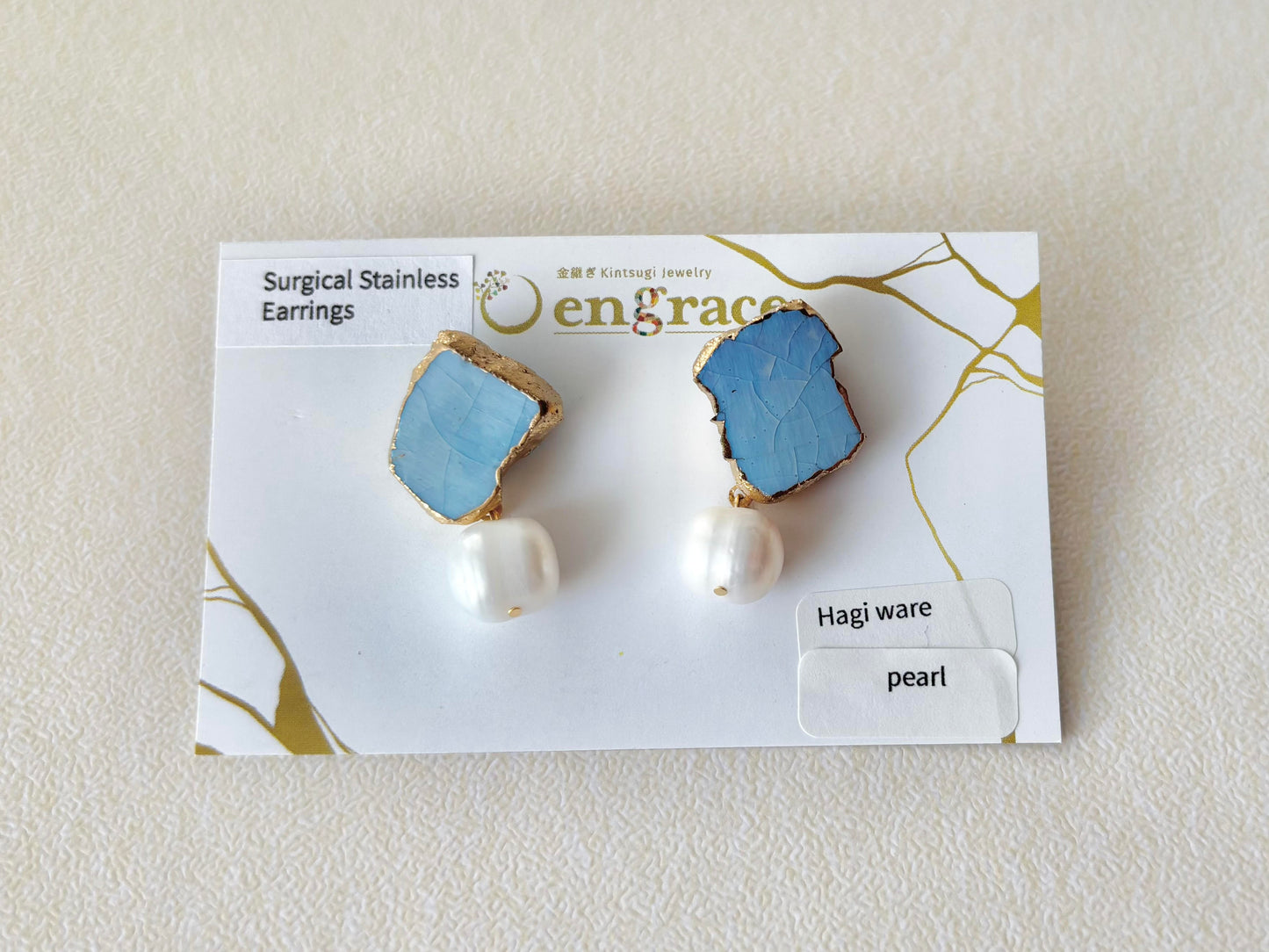 Imari Ware Kintsugi Titanium Earrings Gold Carnelian