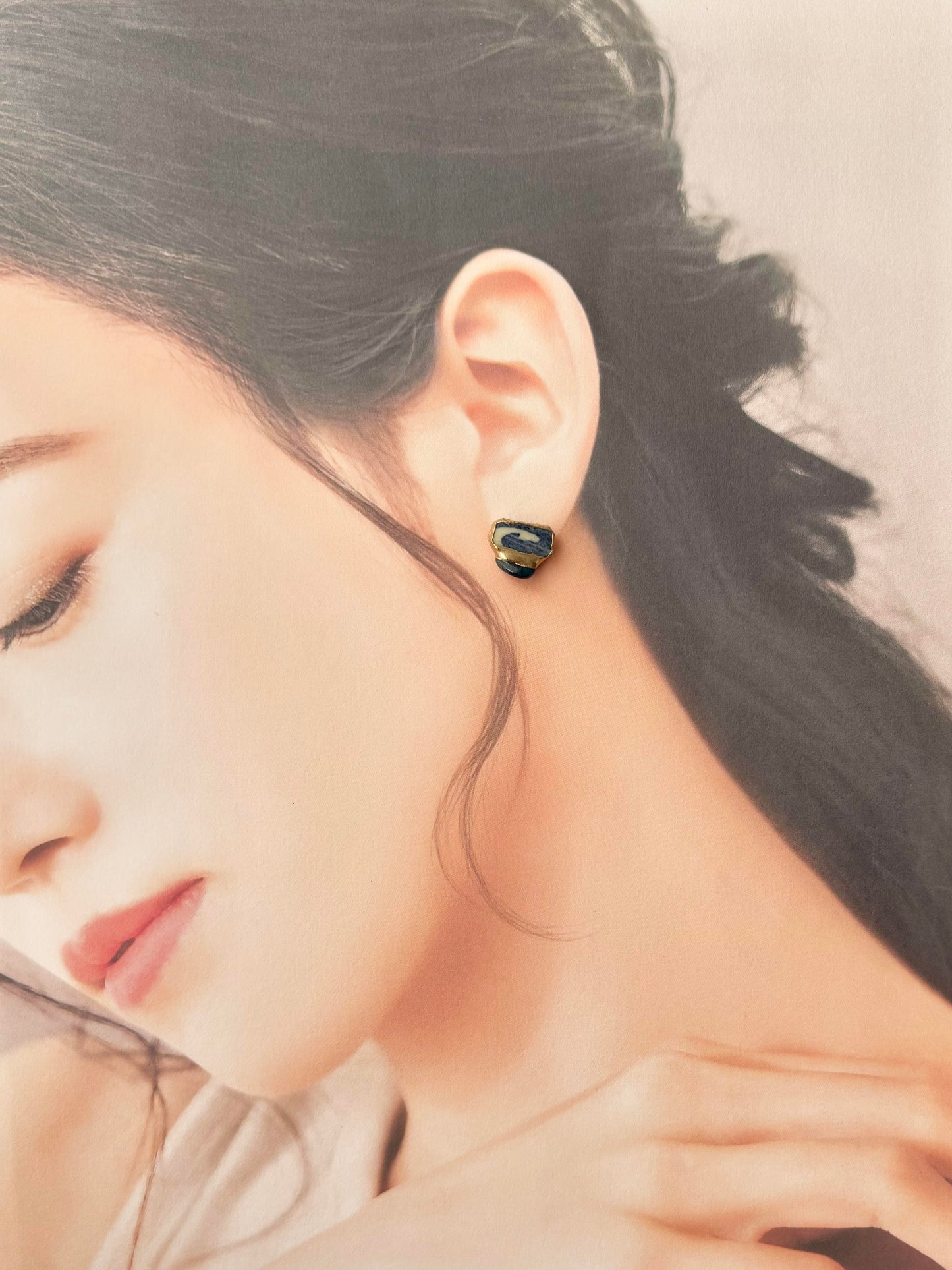 有田焼 　金継ぎ　サージカルステンレスピアス　青　白　アパタイト　天然石　伝統工芸　＃378