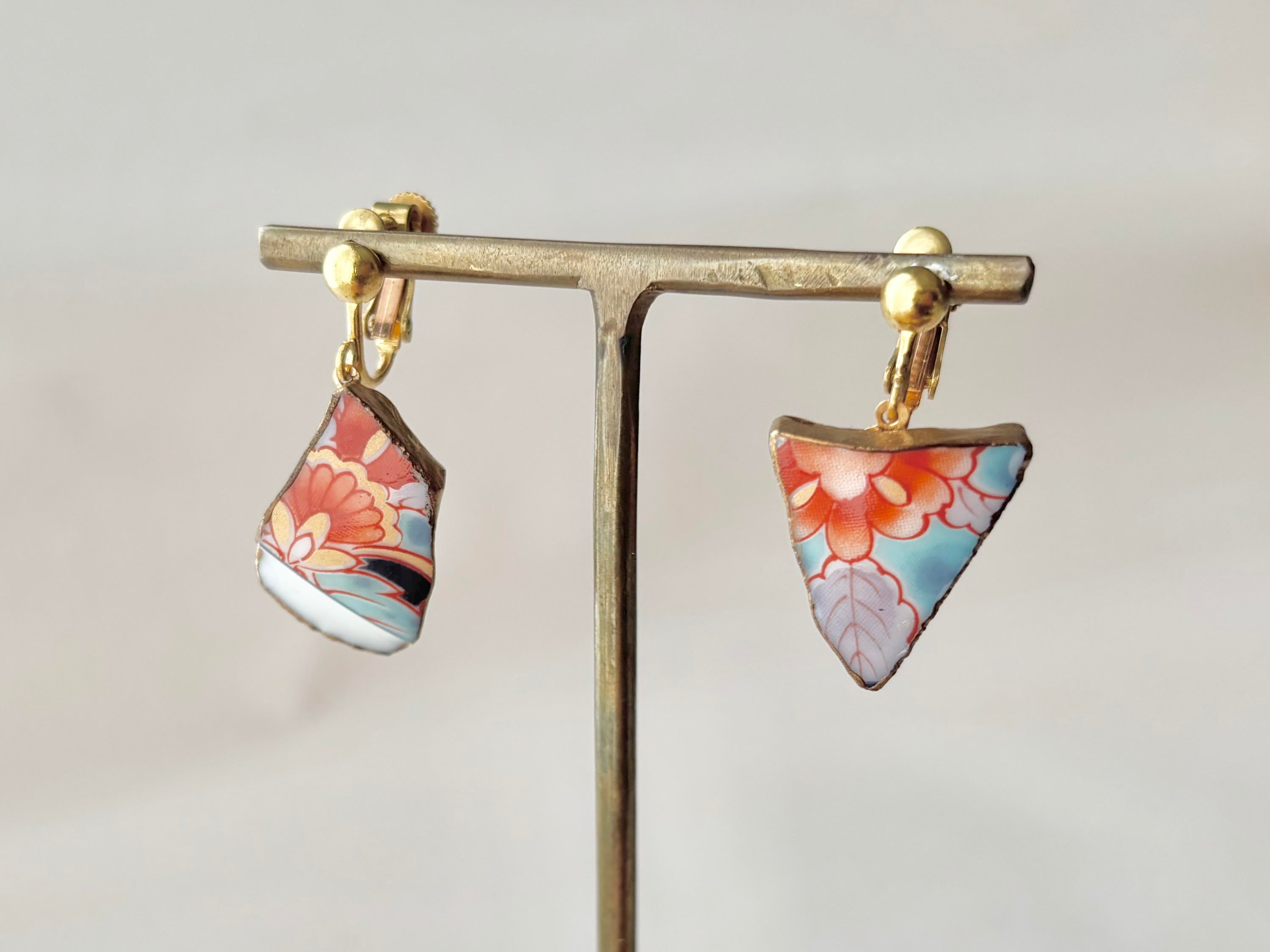 金継ぎ済み ジュエリートレイ 骸骨 ドクロ 有田焼 Kintsugi 金継 金継ぎ済み ジュエリートレイ 骸骨 ドクロ 有田焼 Kintsugi 金継 美術