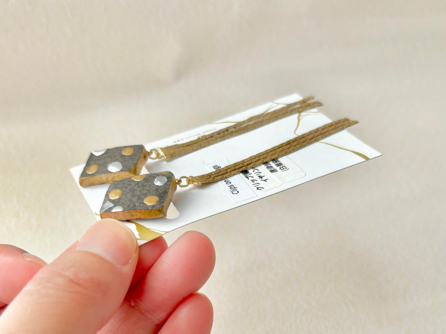 唐津焼　金継ぎ　ネジバネ式イヤリング　ゴールド　シルバー　黒　ドット柄　伝統工芸　#383