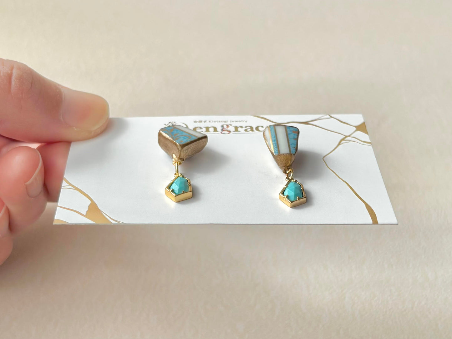 有田焼 　金継ぎ　サージカルステンレスピアス　水色　白　リーフ柄　揺れる　ターコイズ　伝統工芸　天然石　＃389