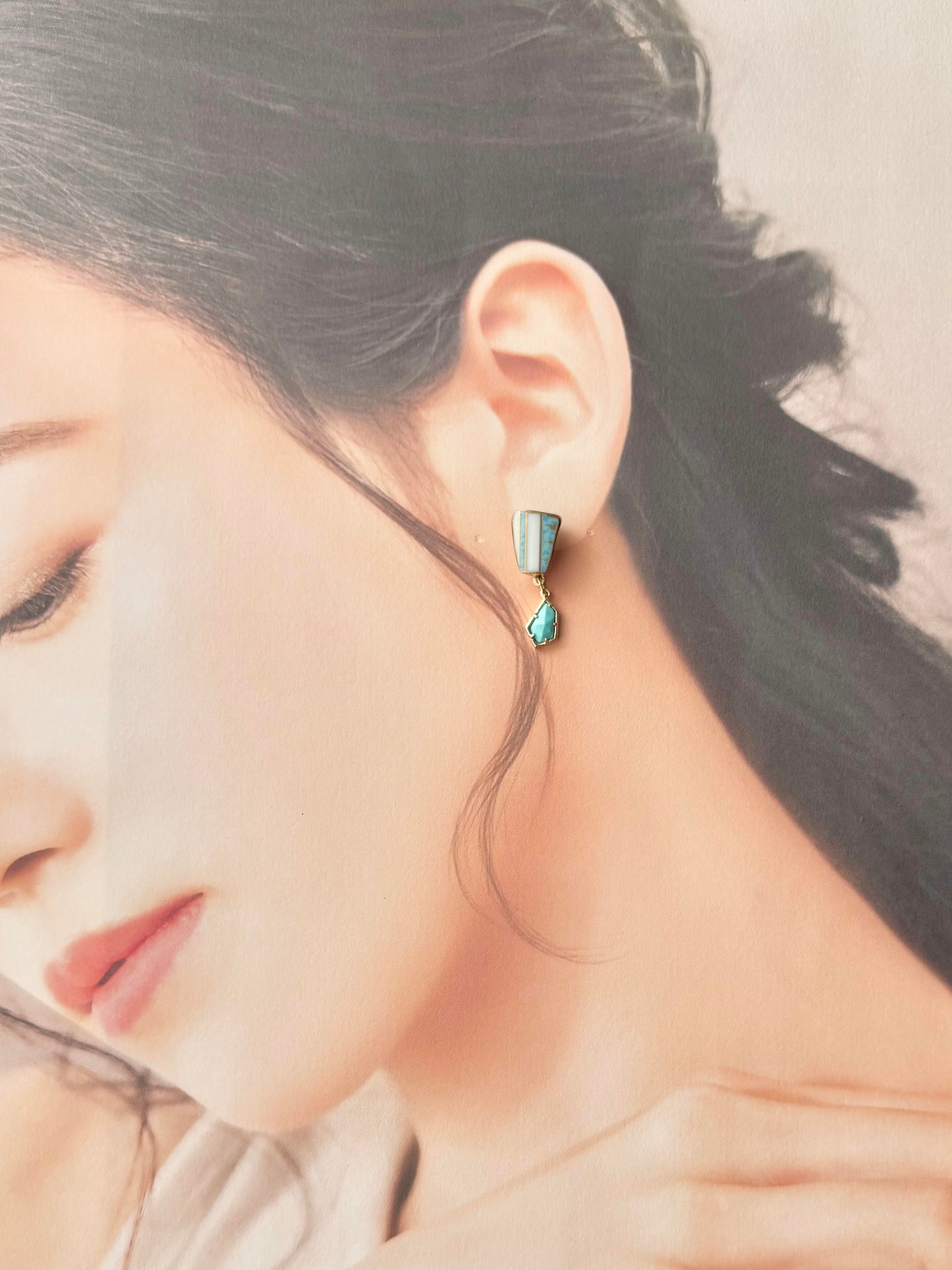 有田焼 　金継ぎ　サージカルステンレスピアス　水色　白　リーフ柄　揺れる　ターコイズ　伝統工芸　天然石　＃389