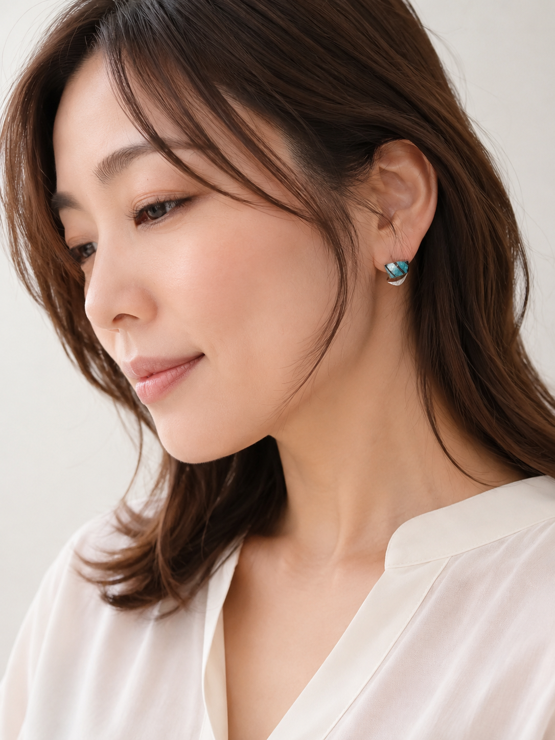京焼 　金継ぎ　ターコイズブルー　ストライプ　サージカルステンレスピアス　マザーオブパール 伝統工芸　＃a46