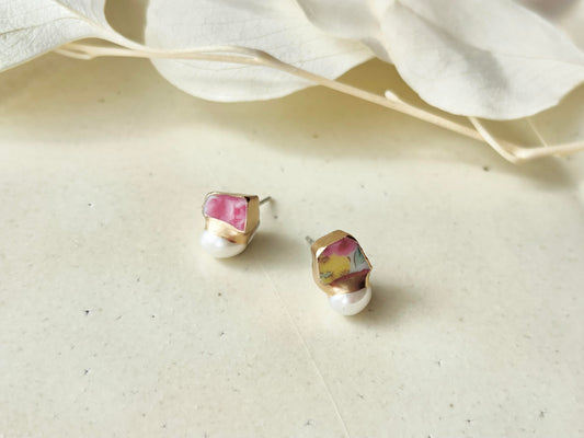 有田焼 　金継ぎ　サージカルステンレスピアス　ピンク　黄色　花柄　淡水パール　天然石　伝統工芸　＃393