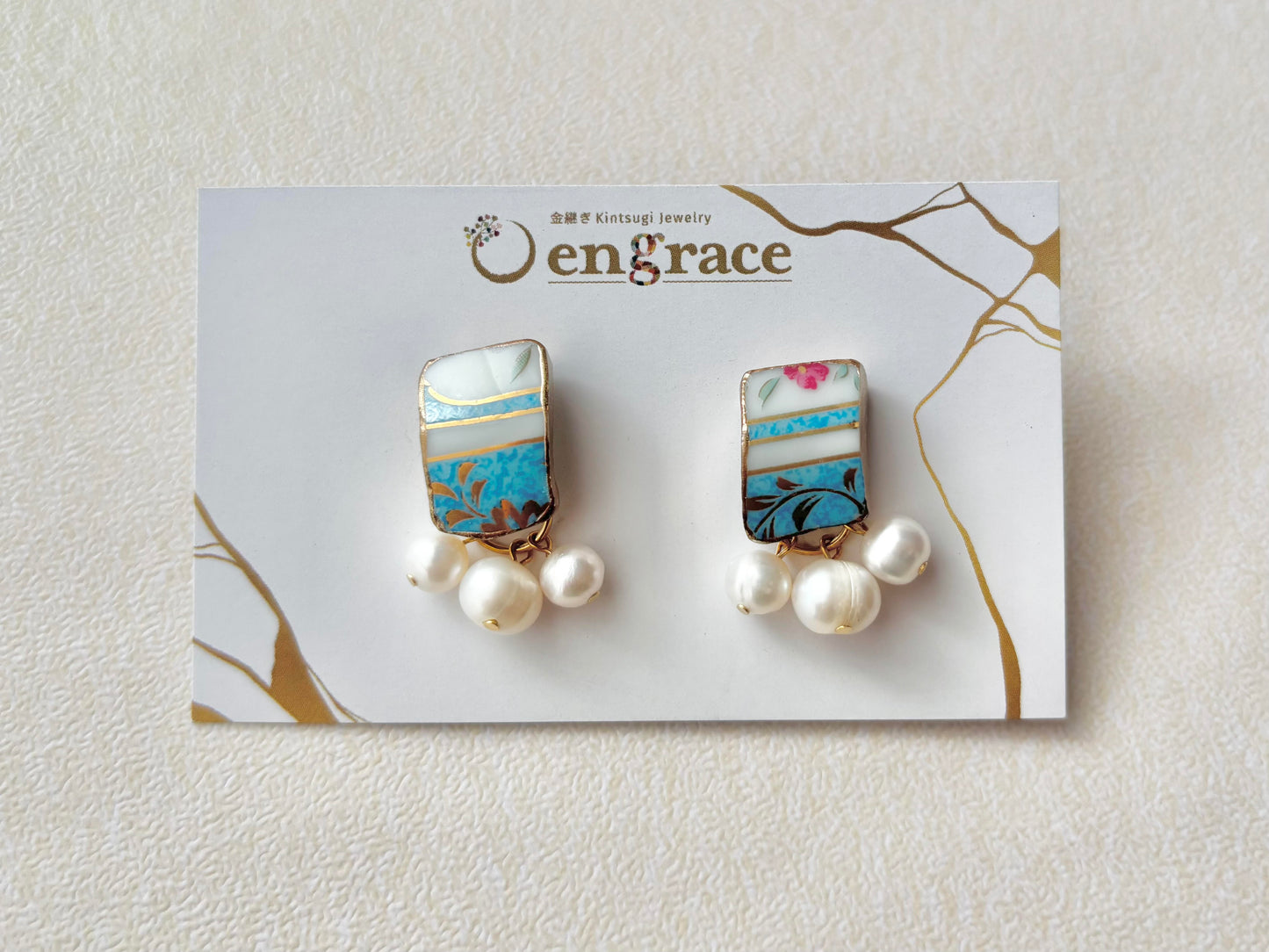 有田焼 　金継ぎ　サージカルステンレスピアス　水色　白　花柄　リーフ柄　淡水パール　天然石　伝統工芸　＃394