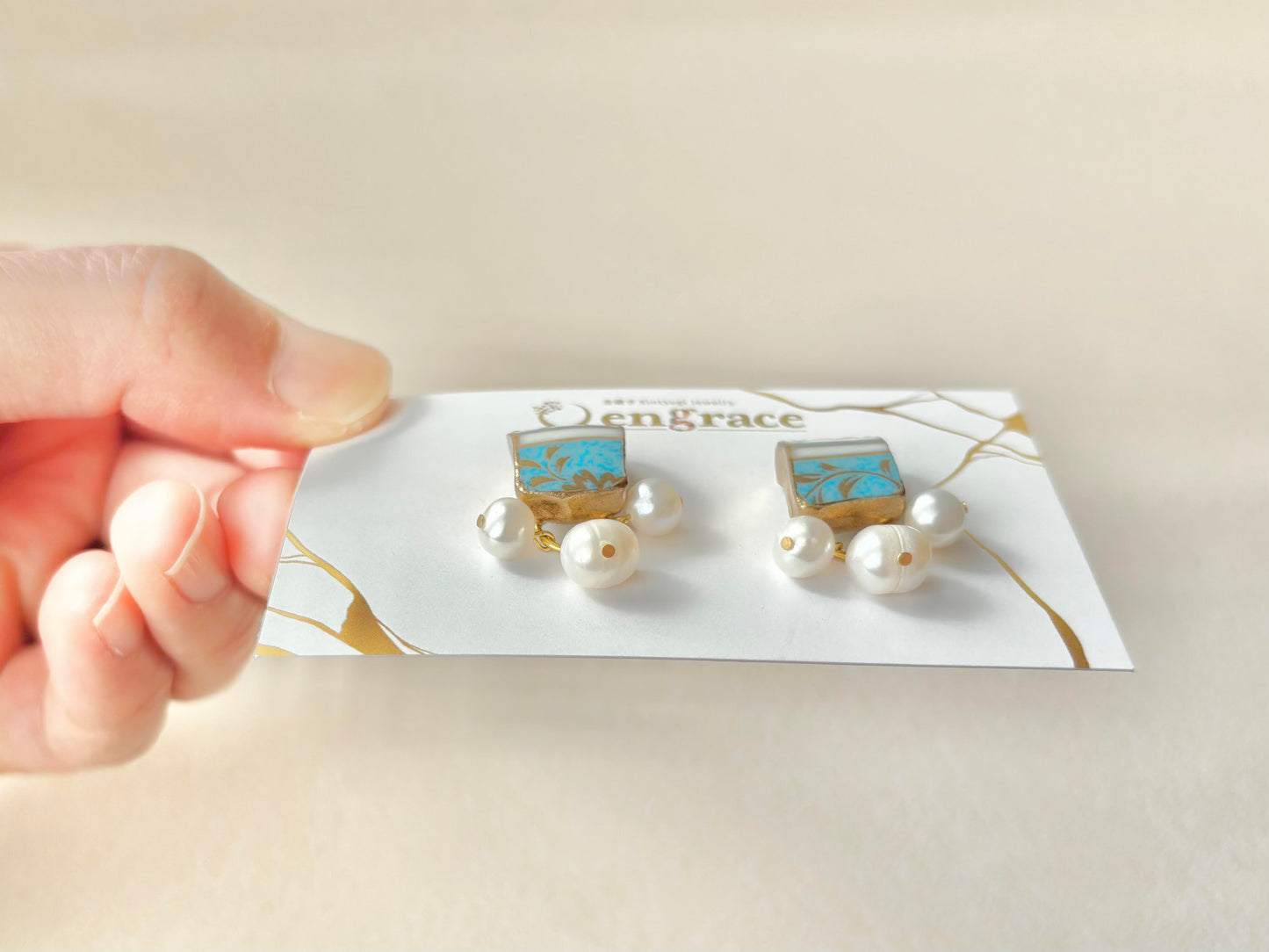 有田焼 　金継ぎ　サージカルステンレスピアス　水色　白　花柄　リーフ柄　淡水パール　天然石　伝統工芸　＃394