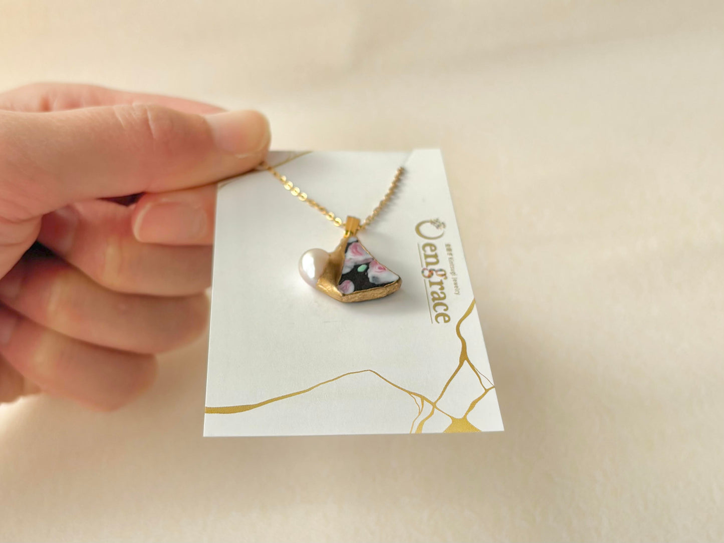 京焼　金継ぎ　ネックレス　サージカルステンレスチェーン　アレルギー対応　18K　手書き　絵付け　花柄　淡水パール　天然石　伝統工芸　＃398