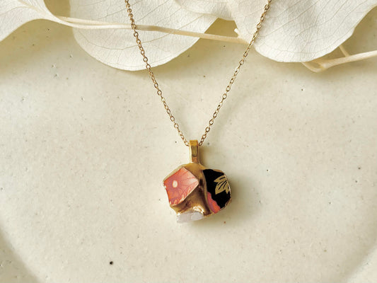 有田焼　金継ぎ　ネックレス　サージカルステンレスチェーン　アレルギー対応　18K　花柄　リーフ柄　リチア輝石　天然石　伝統工芸　＃400