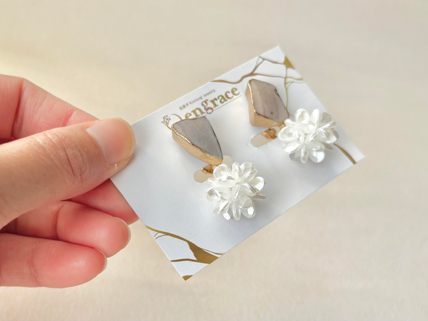 Imari Ware Kintsugi Titanium Earrings Gold Carnelian