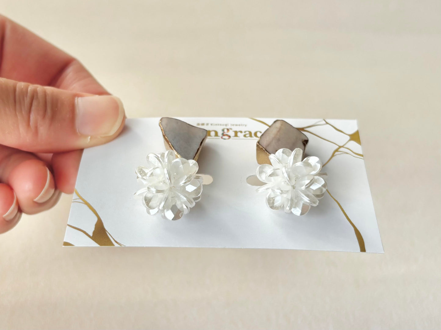 Imari Ware Kintsugi Titanium Earrings Gold Carnelian