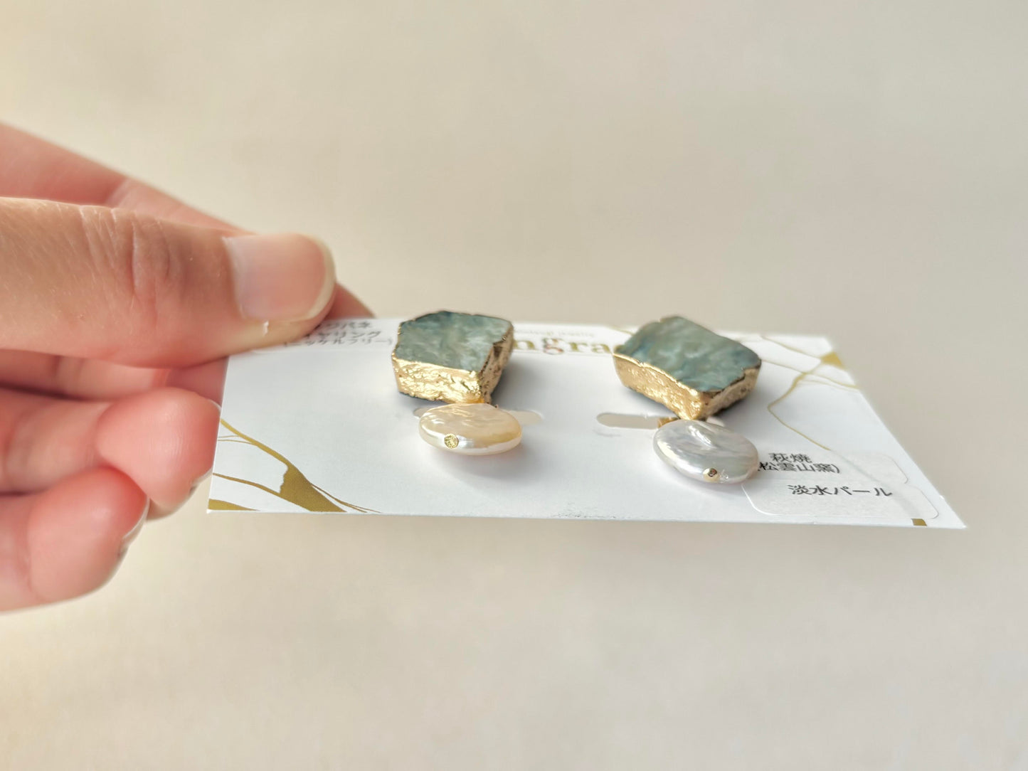 Imari Ware Kintsugi Titanium Earrings Gold Carnelian