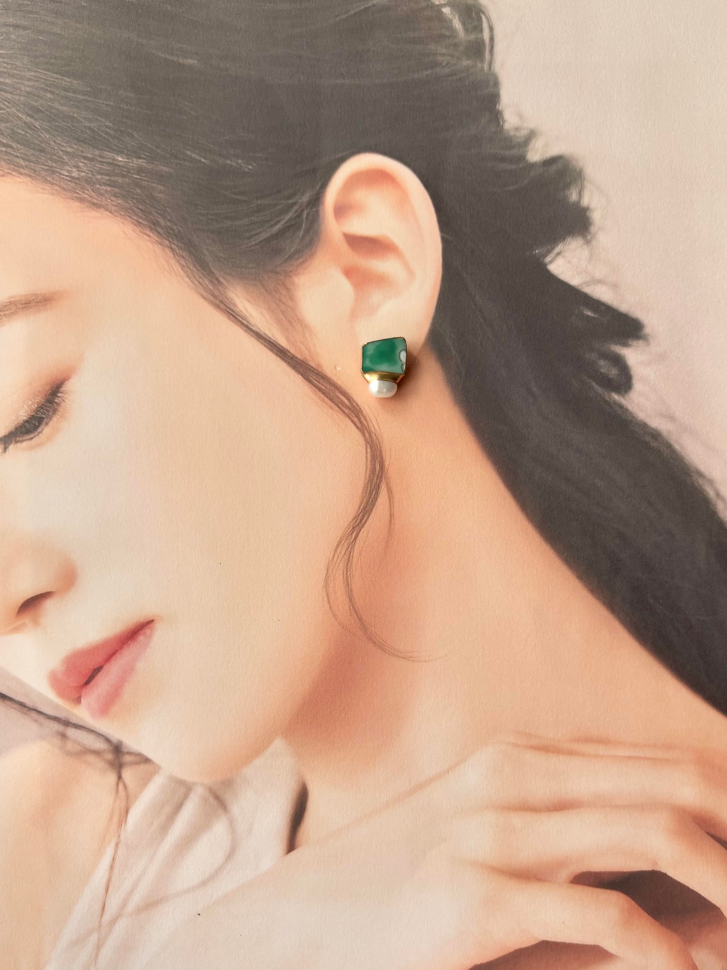 有田焼 　金継ぎ　サージカルステンレスピアス　緑　花柄　リーフ柄　淡水パール　天然石　伝統工芸　＃410