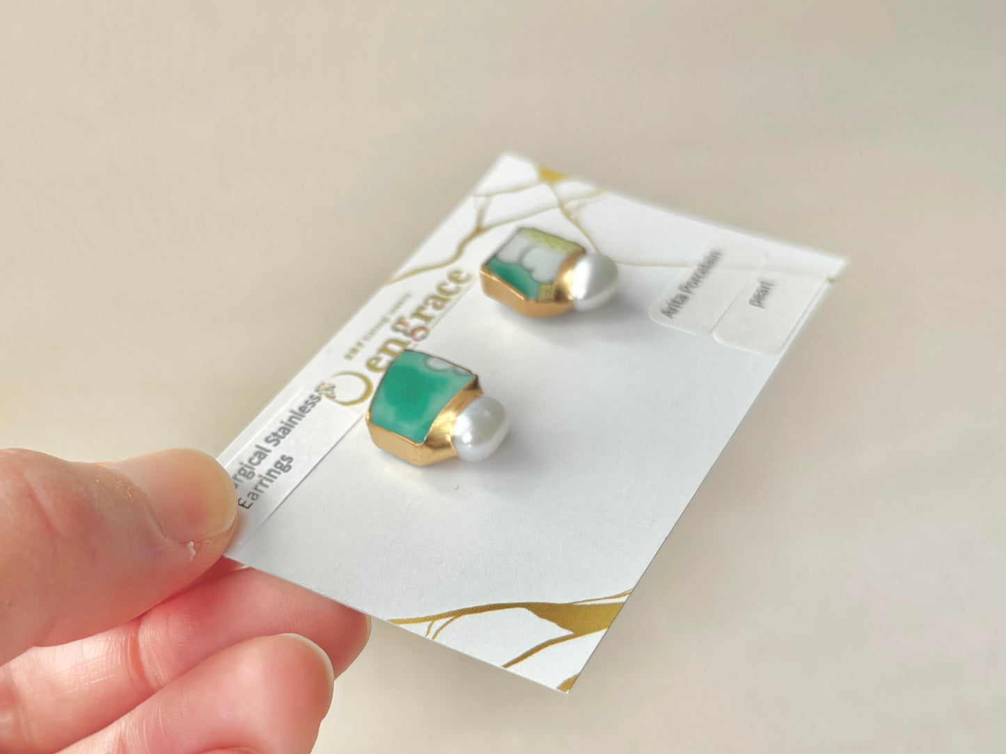 有田焼 　金継ぎ　サージカルステンレスピアス　緑　花柄　リーフ柄　淡水パール　天然石　伝統工芸　＃410