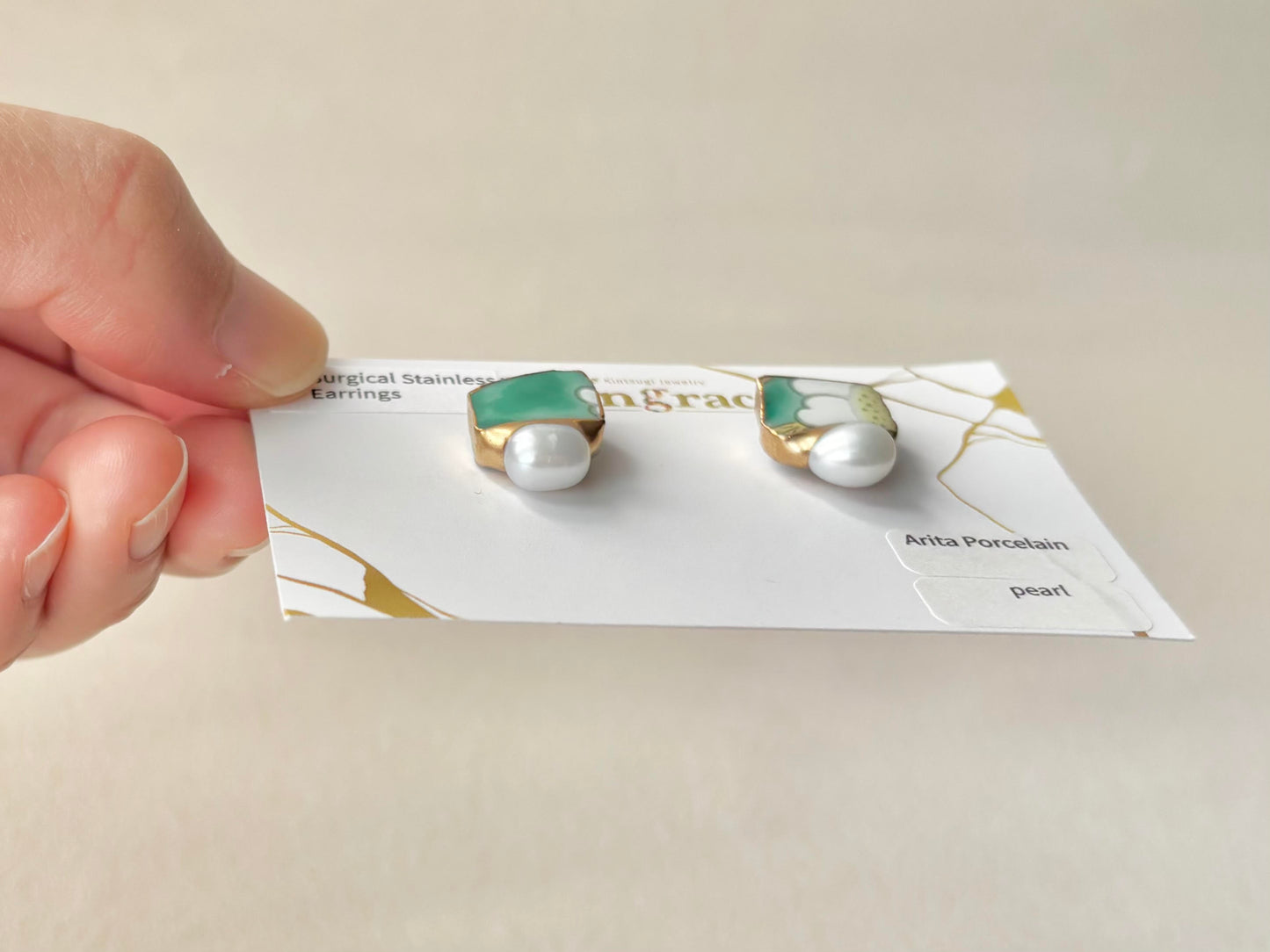 有田焼 　金継ぎ　サージカルステンレスピアス　緑　花柄　リーフ柄　淡水パール　天然石　伝統工芸　＃410