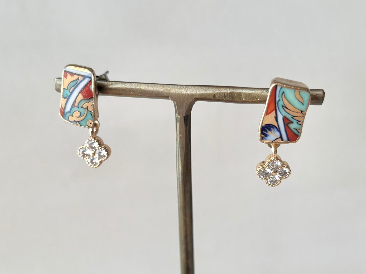 有田焼 　金継ぎ　サージカルステンレスピアス　リーフ柄　和柄　揺れる　伝統工芸　＃415