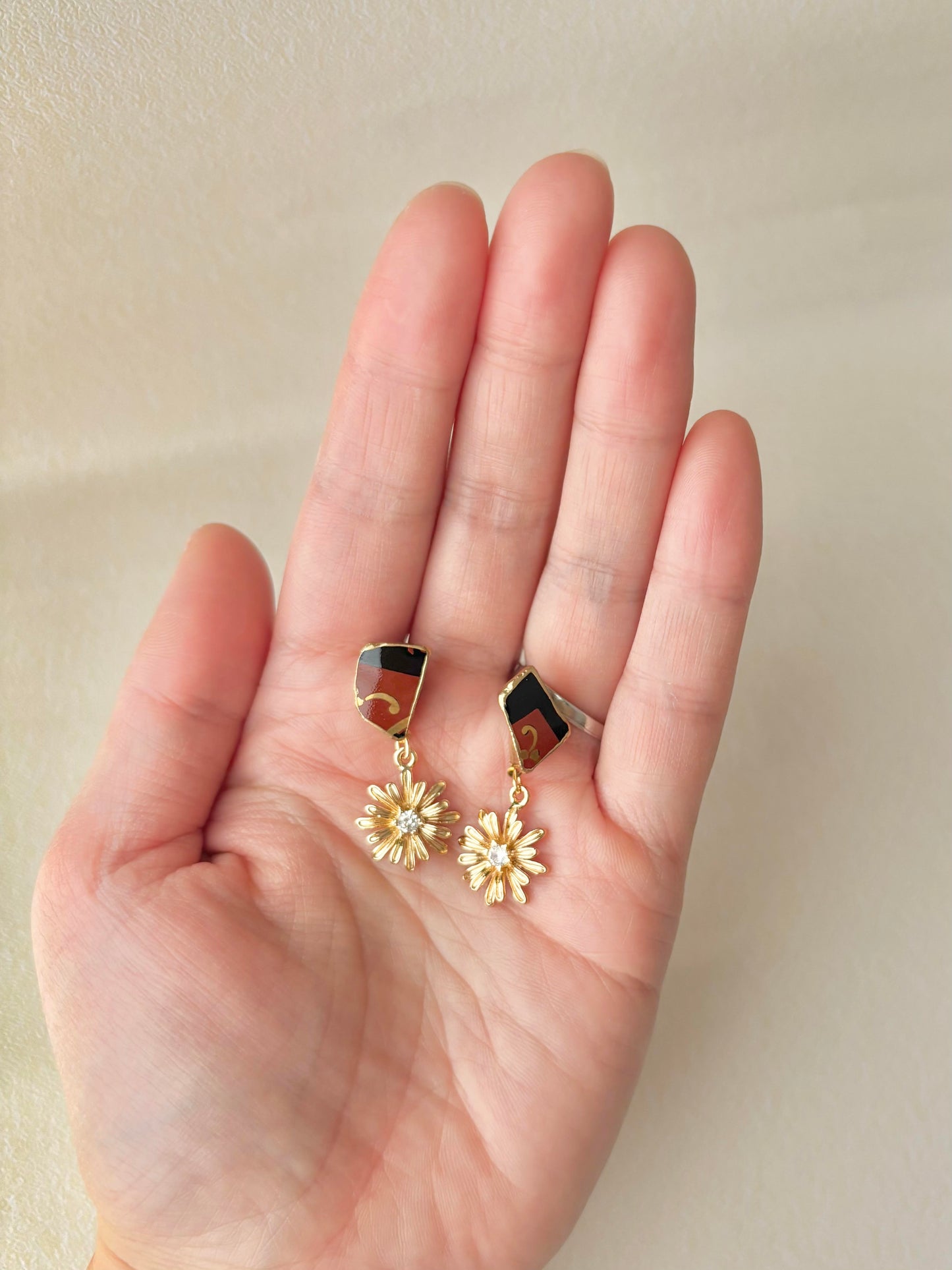 有田焼 　金継ぎ　サージカルステンレスピアス　和柄　揺れる　伝統工芸　＃419