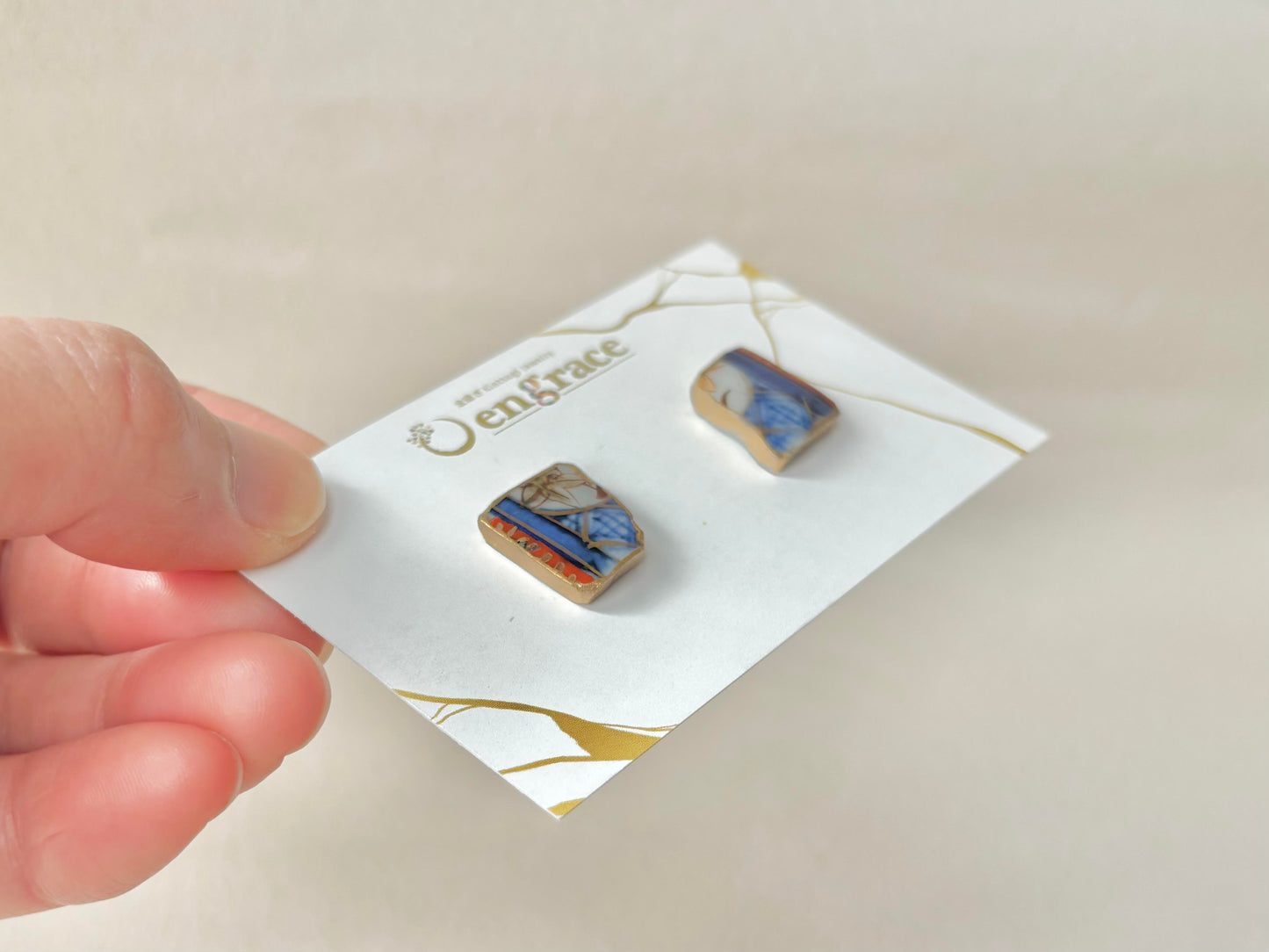 【金具が選べる】古伊万里　金継ぎ　ピアス　イヤリング　青色　花柄　和柄　伝統工芸　＃427