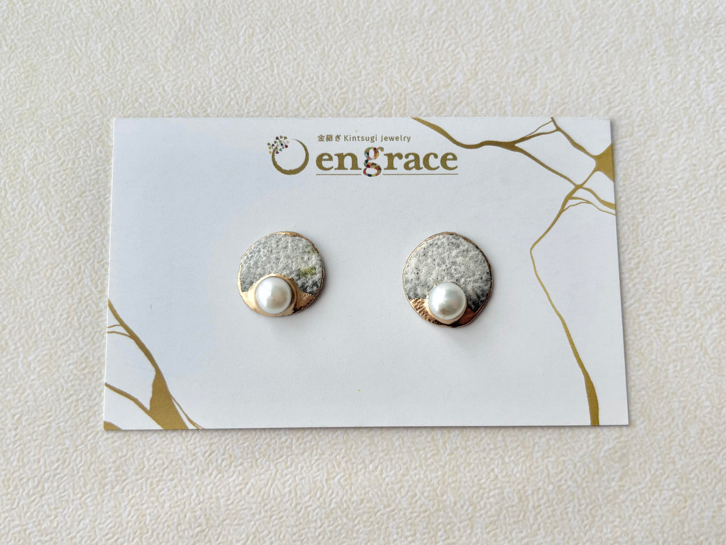 【金具が選べる】唐津焼　白華窯　金継ぎ　ピアス　イヤリング　グレー　ゴールド　淡水パール　伝統工芸　＃428