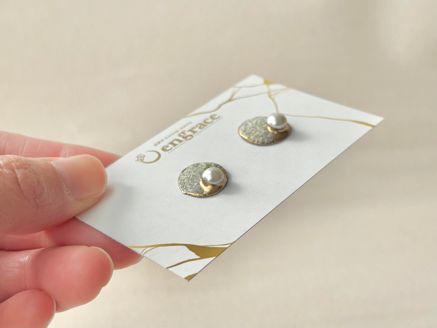 【金具が選べる】唐津焼　白華窯　金継ぎ　ピアス　イヤリング　グレー　ゴールド　淡水パール　伝統工芸　＃428