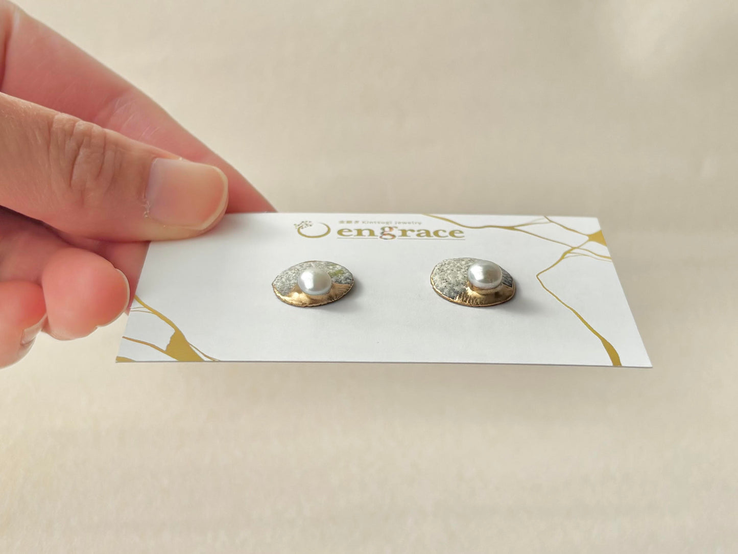 【金具が選べる】唐津焼　白華窯　金継ぎ　ピアス　イヤリング　グレー　ゴールド　淡水パール　伝統工芸　＃428