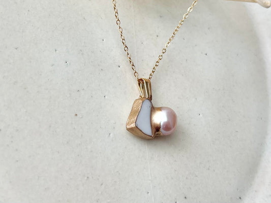 唐津焼　金継ぎ　ネックレス　サージカルステンレスチェーン　アレルギー対応　18K　白色　淡水パール　天然石　伝統工芸　＃439