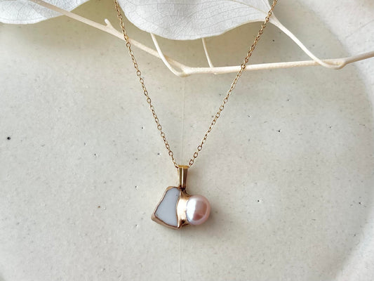 唐津焼　金継ぎ　ネックレス　サージカルステンレスチェーン　アレルギー対応　18K　白色　淡水パール　天然石　伝統工芸　＃439