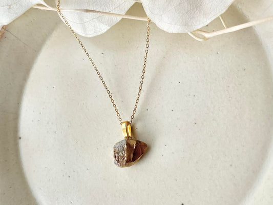 備前焼　金継ぎ　ネックレス　サージカルステンレスチェーン　アレルギー対応　18K　グレー　茶色　カーネリアン　天然石　伝統工芸　＃440