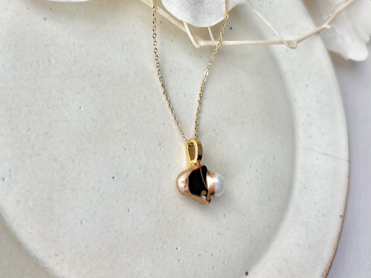 京焼　金継ぎ　ネックレス　サージカルステンレスチェーン　アレルギー対応　18K　黒　淡水パール　天然石　伝統工芸　＃442