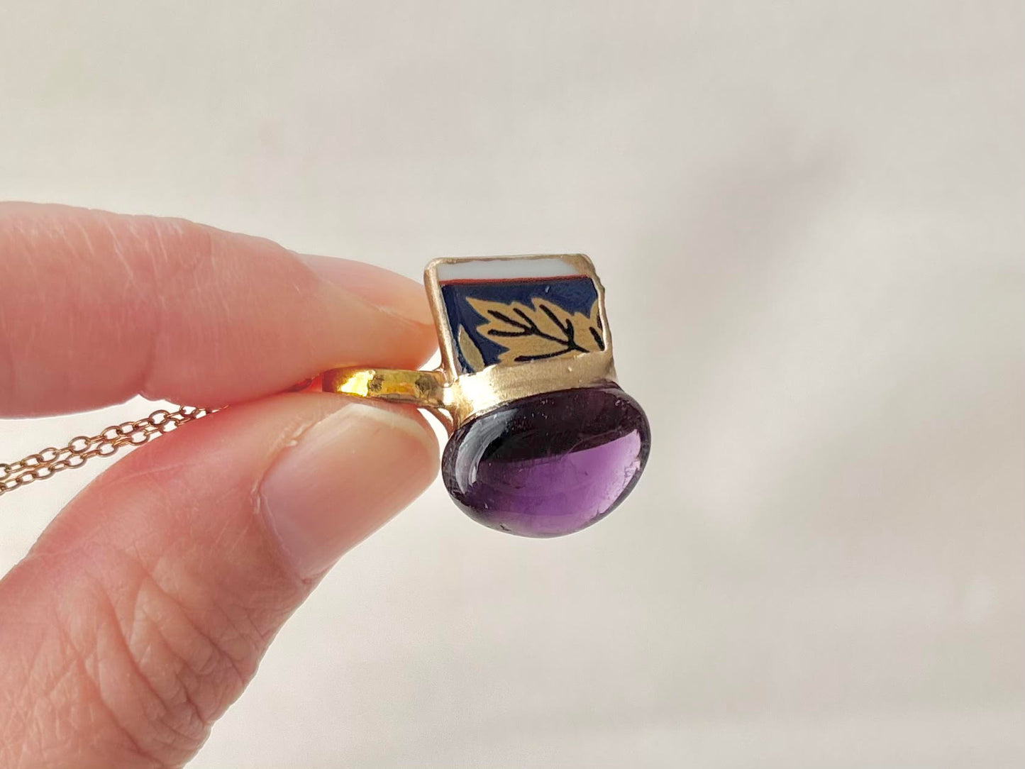 有田焼　金継ぎ　ネックレス　サージカルステンレスチェーン　アレルギー対応　18K　リーフ柄　アメジスト　天然石　伝統工芸　＃446