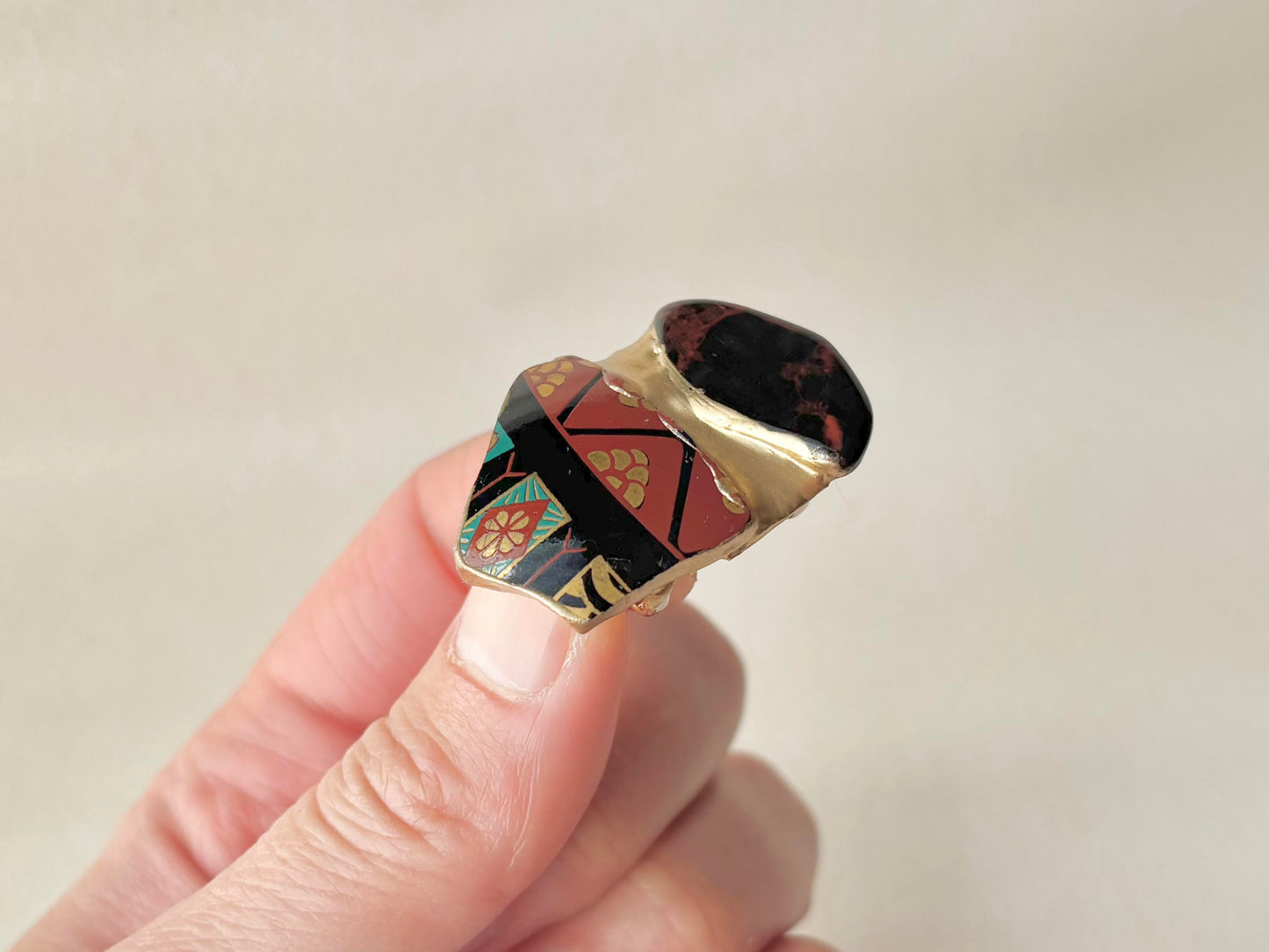 有田焼　金継ぎ　帯留　和柄　オリエンタル　十勝石　天然石　伝統工芸　＃450