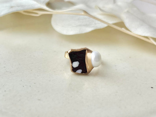 京焼　金継ぎ　リング　ステンレス　18Kコーティング　フリーサイズ　黒　手書き　絵付け　淡水パール　天然石　伝統工芸　＃456