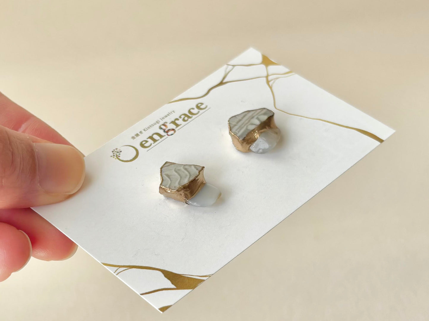 【金具が選べる】京焼　金継ぎ　ピアス　イヤリング　グレー　ムーンストーン　天然石　伝統工芸　＃466