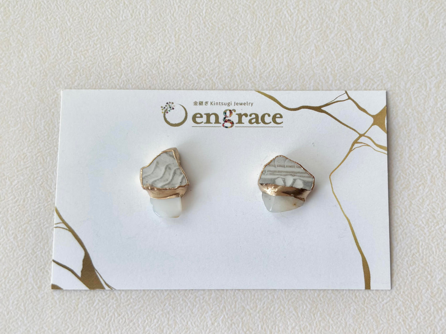 【金具が選べる】京焼　金継ぎ　ピアス　イヤリング　グレー　ムーンストーン　天然石　伝統工芸　＃466