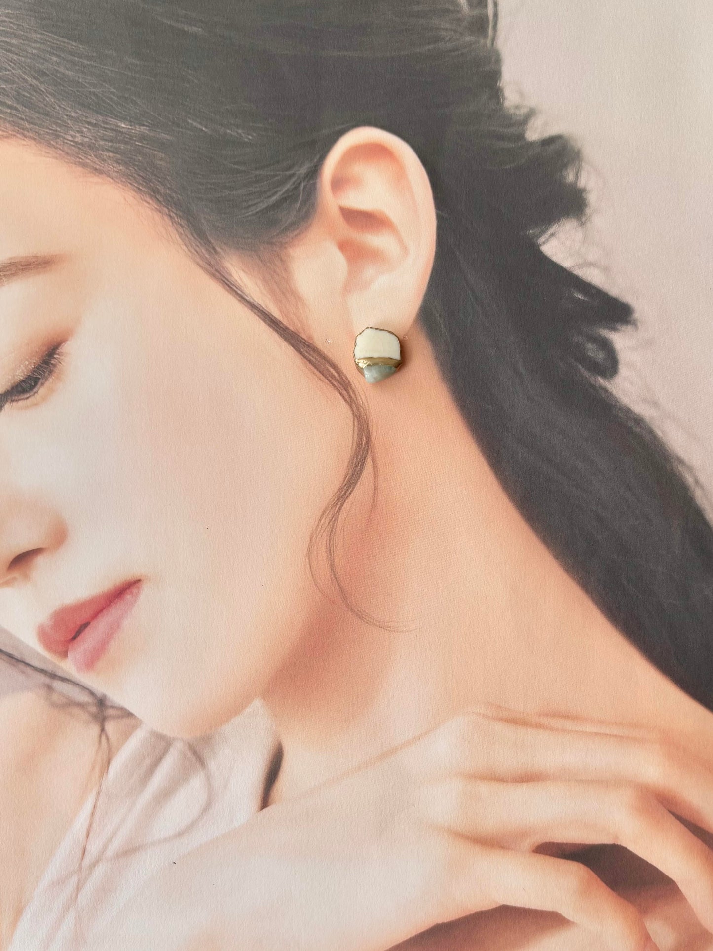 【金具が選べる】萩焼　金継ぎ　ピアス　イヤリング　白　ラリマー　天然石　伝統工芸　＃467